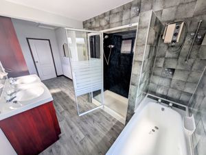 Photo 12- click for photo gallery